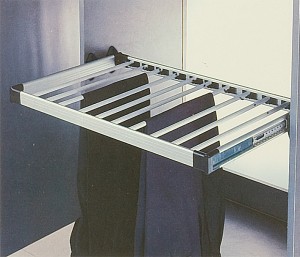 SW09 - Pull Out Trouser Rail   